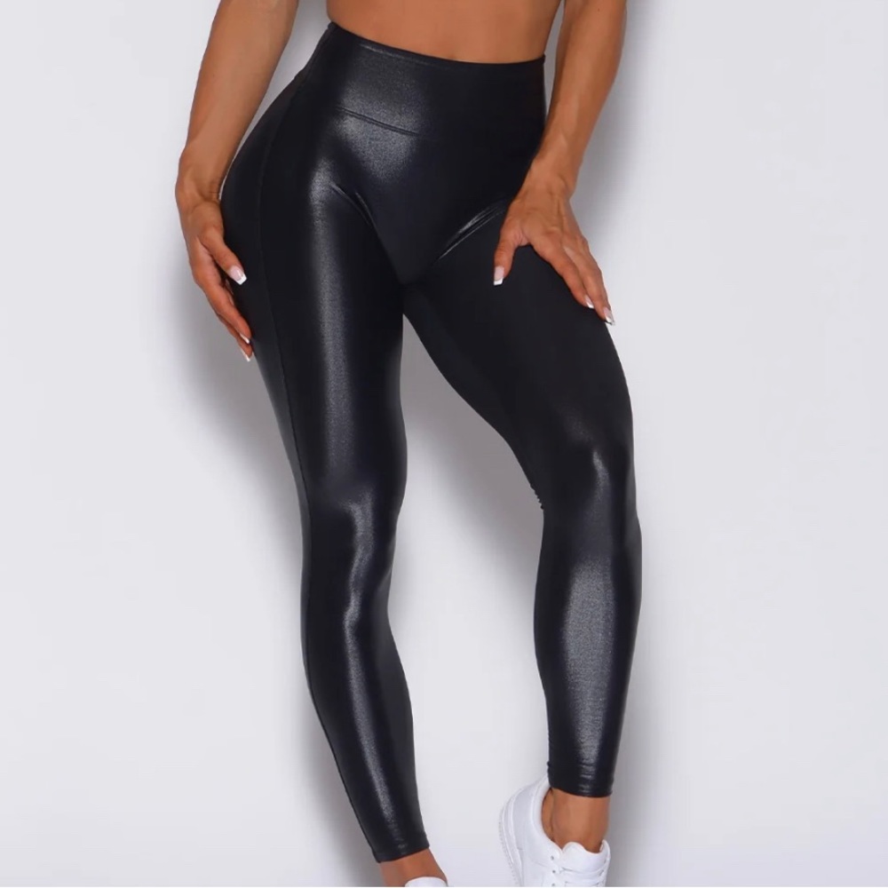 NWOT Bombshell Sportswear Gloss Leggings